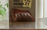 <em>Vivir siempre el día 21. Cara a cara contra el Ébola</em>