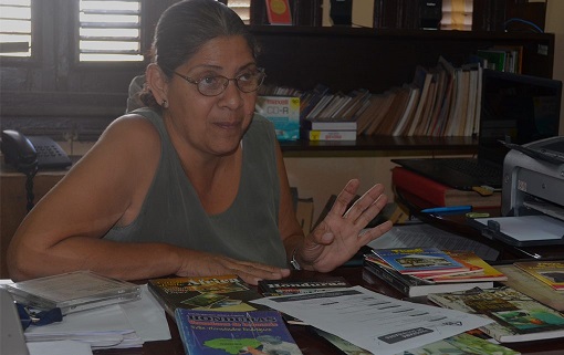 Puede contener persona hablando