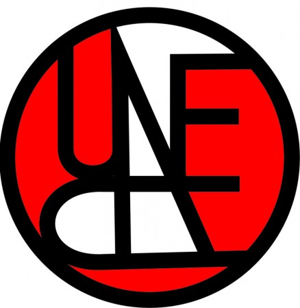 Puede contener logo