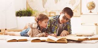 Puede contener niños leyendo