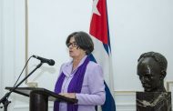 Libro a la carta con Marlene Vázquez Pérez en homenaje a José Martí