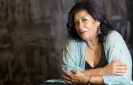Almudena Grandes: «Escribir es atravesar un espejo»