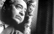 Efraín Huerta: «Hemos vivido y viviremos en la memoria de aquel hombre que pasa…»