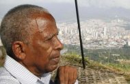 Entregan Premio Samuel Feijóo de Poesía 2023 a Domingo Alfonso