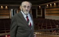 Recibe Premio Miguel de Cervantes 2024 el escritor español Álvaro Pombo
