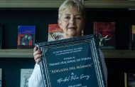 Premio Nacional de Poesía Adelaida del Mármol 2024 para <br><em>Retrato de la noche</em>, de Maribel Feliú Gómez