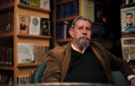 Autor colombiano obtiene importante premio de poesía en China