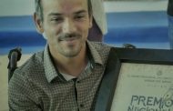 La odisea transformista de Héctor Luis