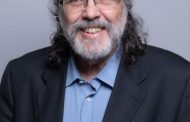 Recibió Abel Prieto Jiménez, Premio Maestro de Juventudes