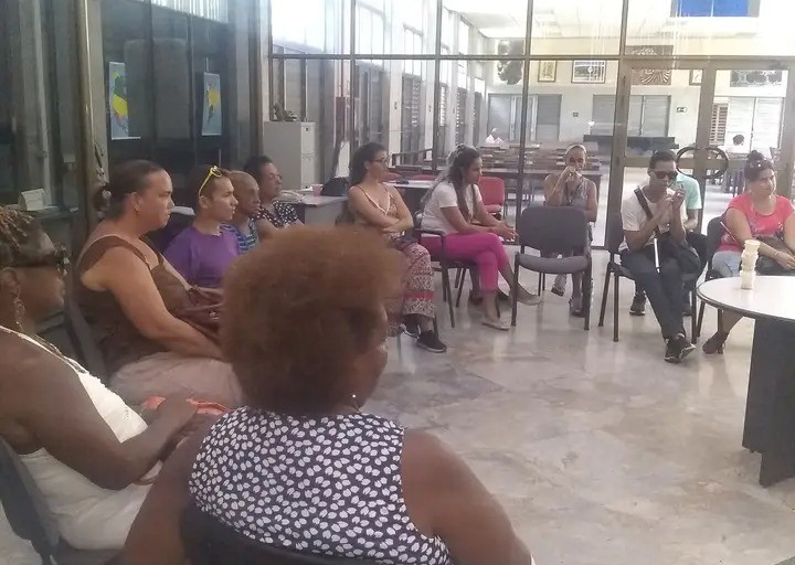Otros modos de pensar la biblioteca