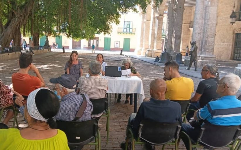 Presentó Cubaliteraria el poemario <em>La sombra del pájaro</em> en el Sábado del Libro