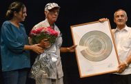 Entregan Premio Nacional de Ciencias Sociales al profesor José Bell Lara